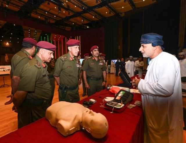 بالصور.. الحرس السلطاني العماني ينظم عددًا من فعاليات التثقيف المروري