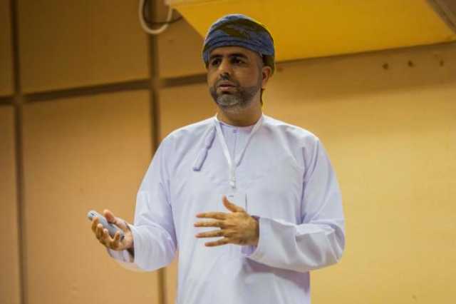 'جامعة التقنية' بعبري تنظّم ندوة 'الذكاء الاصطناعي في إدارة الأعمال'