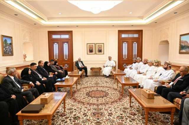 وفد عراقي  يتعرف على مسيرة التجربة الشورية في عمان