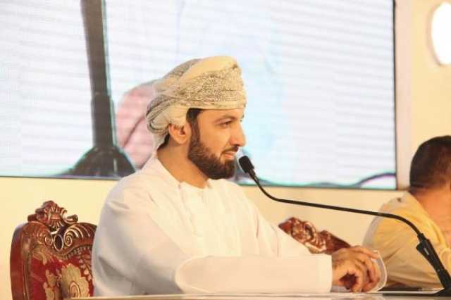 الشاعر خميس المقيمي: لا أكتب لإرضاء الذائقة العامة.. و'وسائل التواصل' أوجدت 'وَهم الشعر'