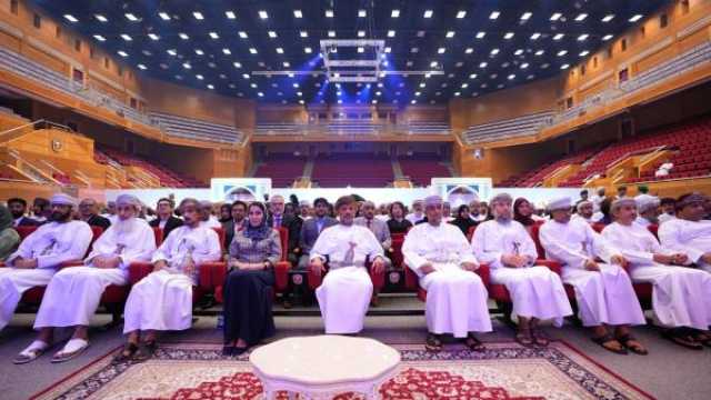 استعراض الإنجازات وتكريم المجيدين في ختام احتفالات 'اليوم السنوي' بجامعة السلطان قابوس