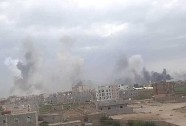 بالفيديو.. عدوان إسرائيلي يستهدف مبنى الركاب والمدارج وطائرات مدنية في مطار صنعاء