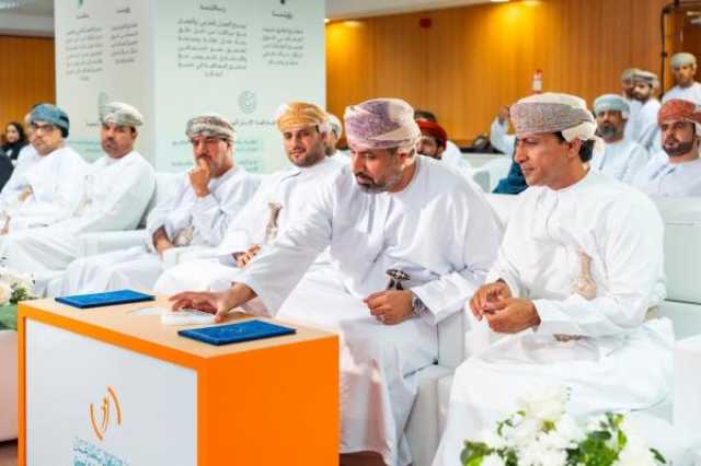 وزير العمل يرعى الاحتفال بيوم العمال العالمي.. ويُدشِّن برنامج إدارة النقابات العمالية ومنصة 'اعتزاز'
