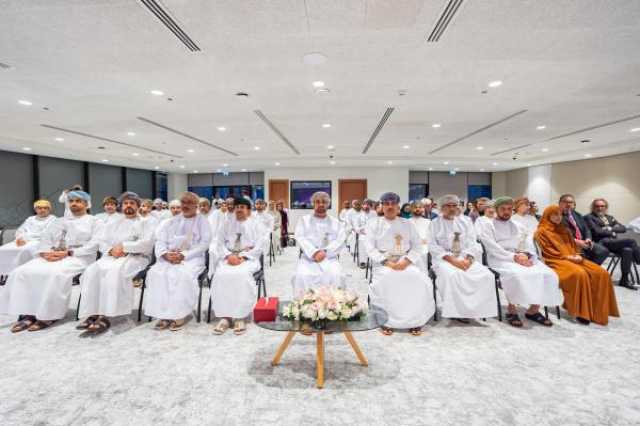 وزير الديوان يرعى حفل تخريج 35 من القيادات التنفيذية في 'البرنامج الوطني للرؤساء التنفيذيين'