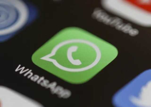 إيران تحذر مواطنيها من استخدام واتساب.. و 'ميتا' تُبدي قلقها