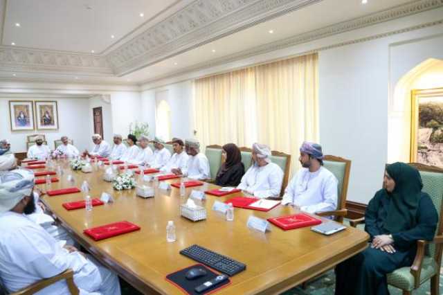 'الأوقاف' تستعرض خطتها وخدماتها الإلكترونية في محافظة مسقط