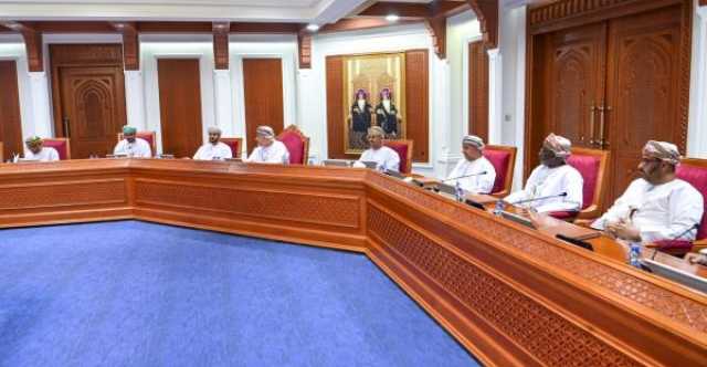 'بلدي ظفار' يناقش تطوير المشروعات التنموية والخدمية