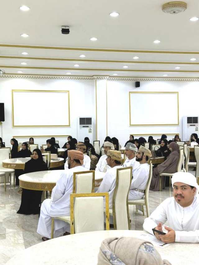 تكريم المشاركين في 'ملتقى الإبداع الأسري'