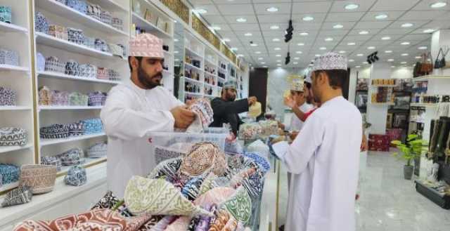 هَوَس التسوّق والتباهي بالشراء يحول المناسبات السعيدة إلى 'كابوس مادي'