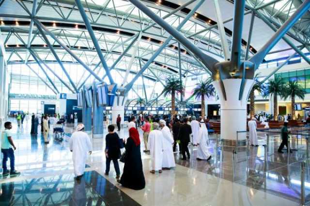 ارتفاع أعداد المسافرين عبر مطارات عُمان إلى 1.1 مليون مسافر بالنصف الأول
