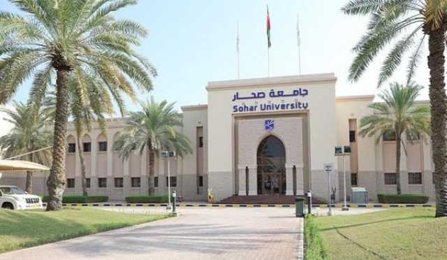 الفزاري يستعرض الطموحات المستقبلية لجامعة صحار في 'قهوة على مائدة قائد'