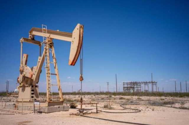 النفط يقفز 3% وخام برنت يتجه لتسجيل مكاسب أسبوعية