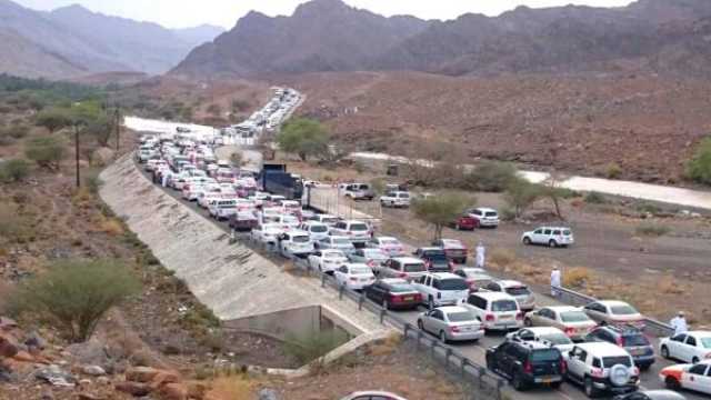مواطنون يدقّون ناقوس الخطر.. ويطالبون بتنفيذ ازدواجية طريق 'عبري - الرستاق' للحفاظ على الأرواح