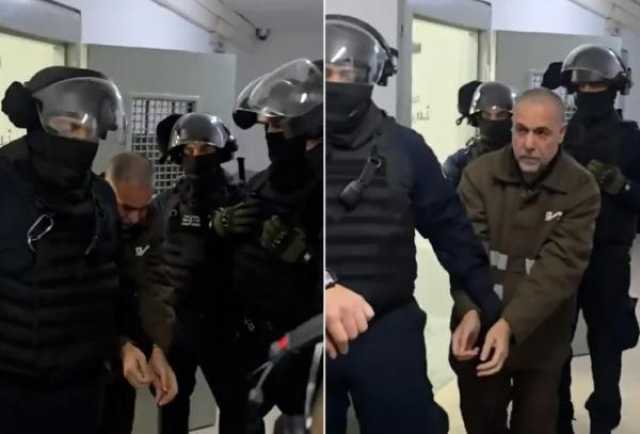 الاحتلال يحتجز 24 طبيبا من غزة في ظروف قاسية