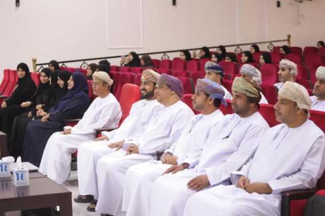 مناظرة طلابية في ختام 'أسبوع الأمن الإلكتروني' بجنوب الباطنة