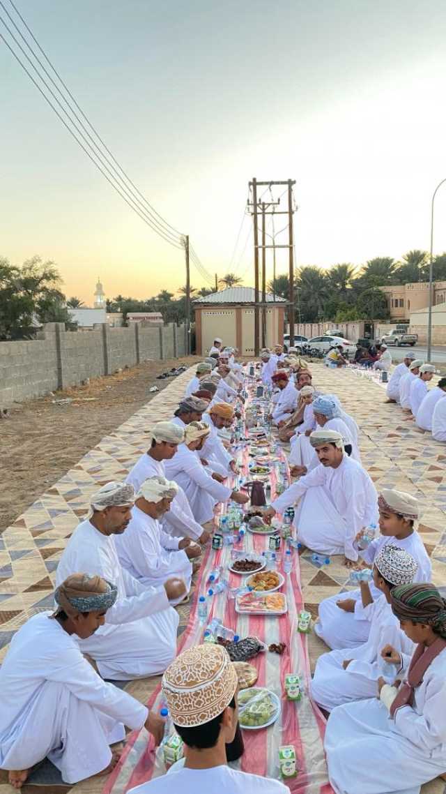 إفطار جماعي لفريق 'الصحراء الغربية' بعبري