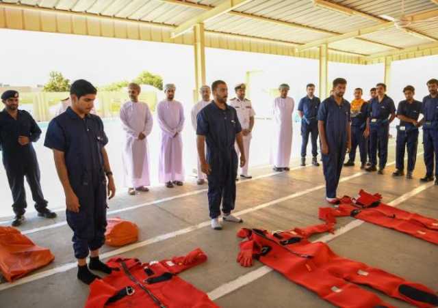 'العمل' تطلع على تدريب طلبة 'الكلية المهنية' بالخابورة