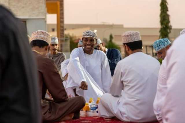 جامعة صحار تنظم إفطارًا جماعيًا