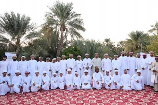 ملتقى حواري ولقاءات ميدانية تعزز القيم والمواطنة في محضة