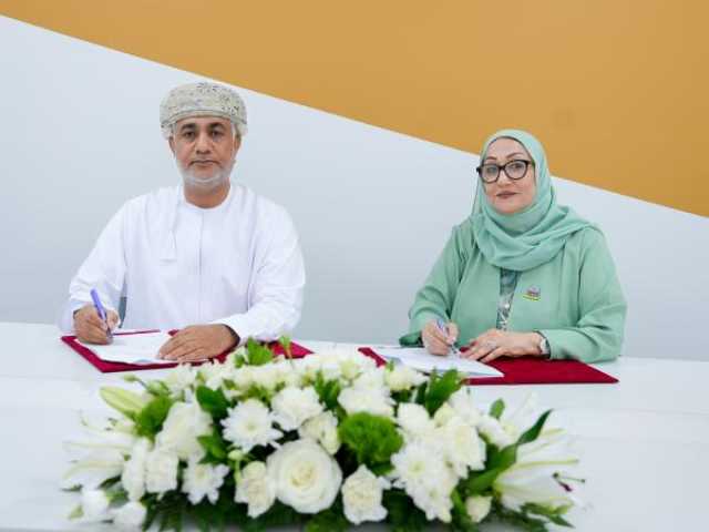 'مطارات عُمان' توقع اتفاقية لدعم جمعية الأطفال ذوي الإعاقة