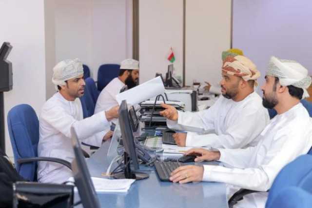 'العمل' تصدر حزمة من التخفيضات والإعفاءات لترخيص ومزاولة العمل