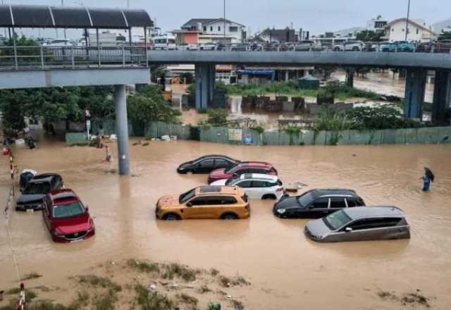 ارتفاع عدد ضحايا الفيضانات في فيتنام.. و12 شخصا في عداد المفقودين