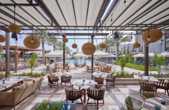 فندق 'ماندارين أورينتال مسقط' يعلن افتتاح صالة 'سي بريز' المميزة في الهواء الطلق