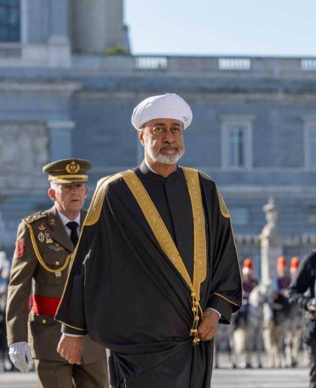 جلالة السلطان يعقد جلسة مباحثات رسمية مع رئيس الوزراء الإسباني في مدريد