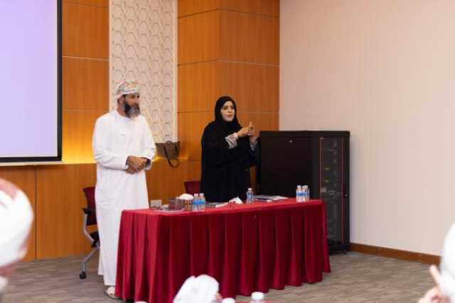 'العمل' تواصل برنامج إعداد مدربين في لغة الإشارة
