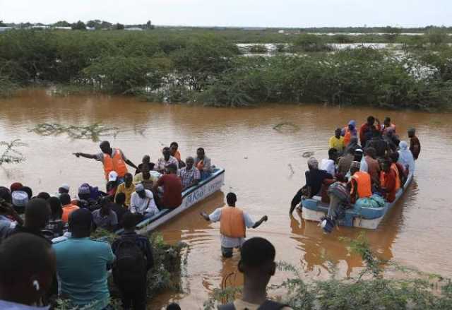 انهيار أرضي يودي بحياة 13 شخصا في كينيا