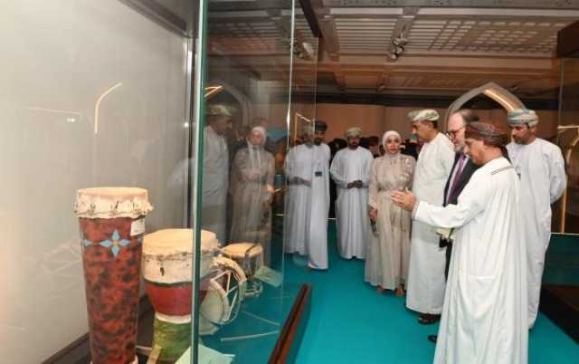 'الأوبرا السلطانية' تُزيح الستار عن معرض 'إيقاع الحياة'