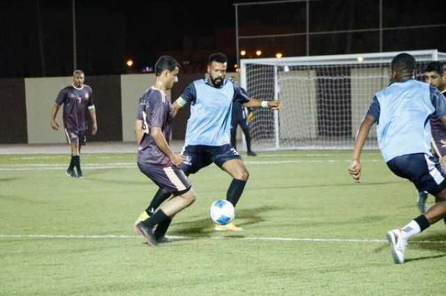 انطلاق البطولة الكروية لوحدات شؤون البلاط السلطاني بصلالة.. وانطلاق دور الثمانية بمسقط