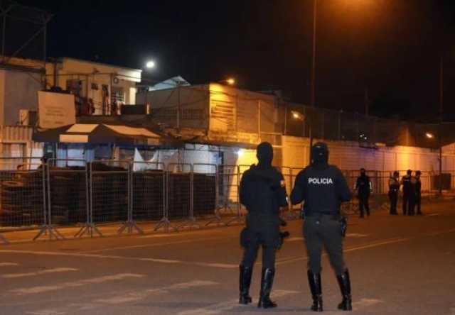 مقتل أكثر من 20 شخصا في أعمال عنف داخل سجن بالإكوادور