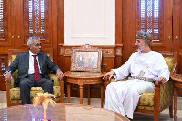 رئيس مجلس الشورى يبحث تعزيز التعاون مع السفير المصري