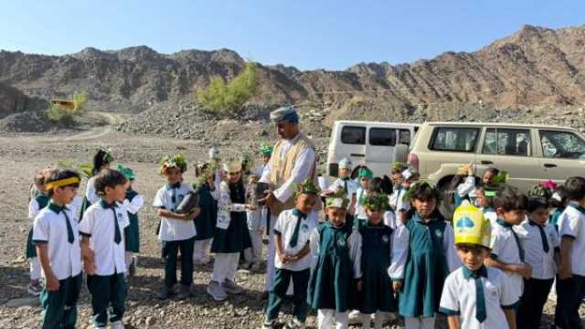 هيئة البيئة ومدرسة الحايمة تحتفلان بيوم الزراعة العُماني