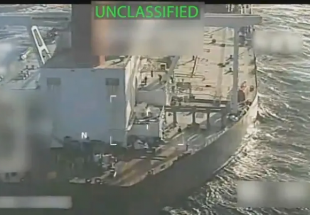 أول فيديو لاحتجاز ناقلة نفط قرب فنزويلا