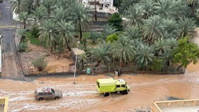 بالفيديو والصور.. أمطار رعدية على عدد من الولايات