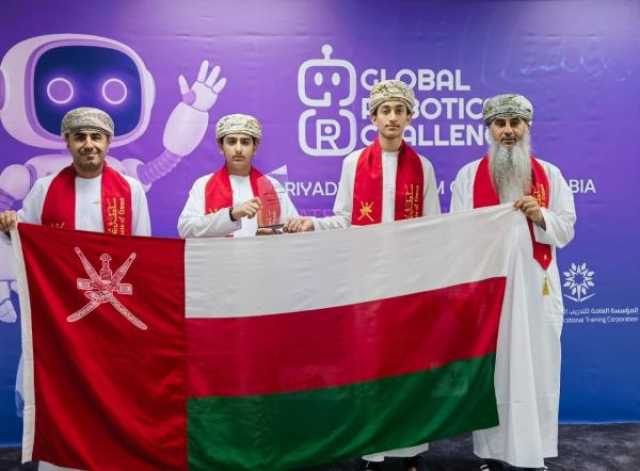 طلابنا يحققون إنجازا دوليا في التحدي العالمي للروبوتات بالرياض