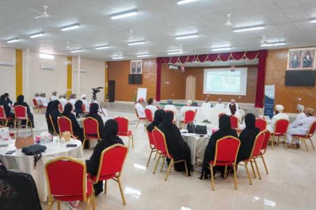 'تعليمية الوسطى' تنظم ورشا لتعريف المعلمين الجدد بالمستجدات التربوية