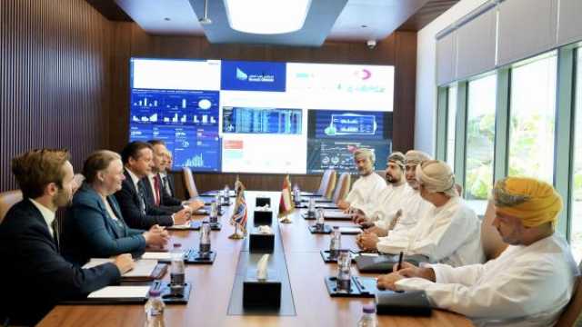 اليوسف يبحث تعزيز الاستثمارات مع وزير التجارة الدولية البريطاني
