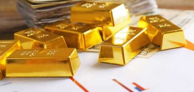 الذهب يرتفع مدعوما بتراجع الدولار