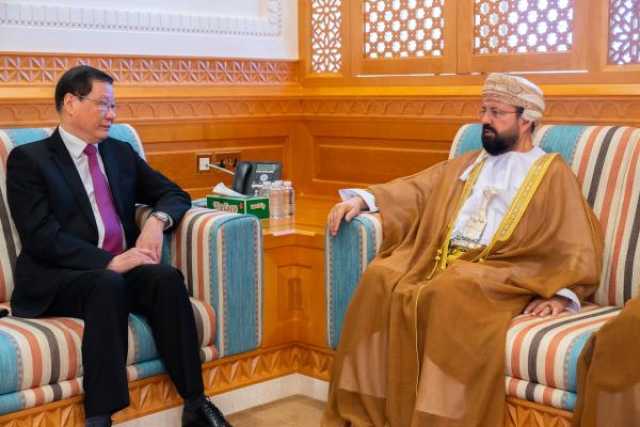 نائب رئيس 'الأعلى للقضاء' يبحث التعاون القضائي بين عُمان والصين