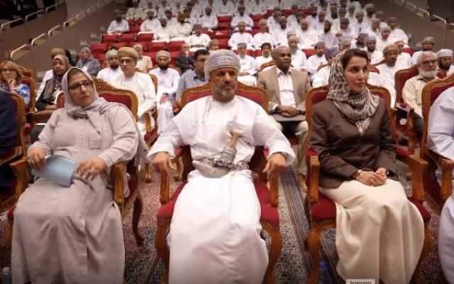 استعراض استراتيجيات التعليم الحديثة في المؤتمر الدولي للجنة العمانية للرياضيات بجامعة السلطان قابوس