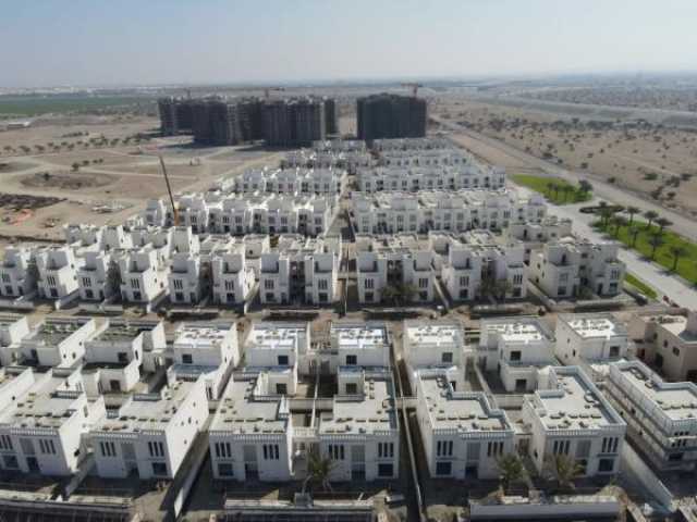 'الإسكان' تطرح فرصتين استثماريتين في الداخلية ضمن 'مخططات صروح'