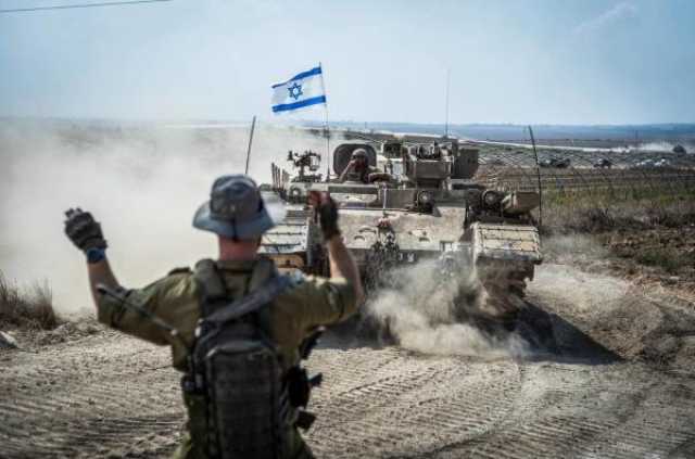 قوات الاحتلال تسرق 1.3 مليون دولار من منازل الفلسطينيين في غزة