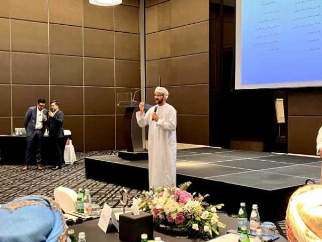 بلدية مسقط تناقش مشروع النظام الموحد لكافة القطاعات البلدية