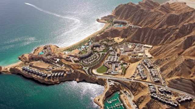16 ألفًا و799 عاملًا عمانيًّا في القطاع السياحي