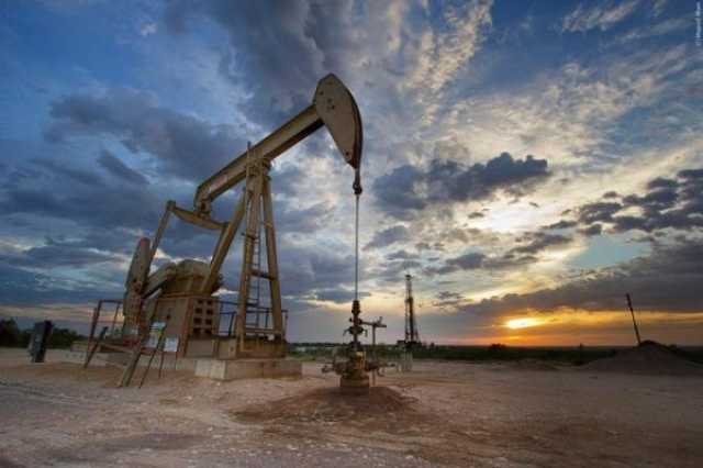 النفط يرتفع مع عودة التوتر في الشرق الأوسط