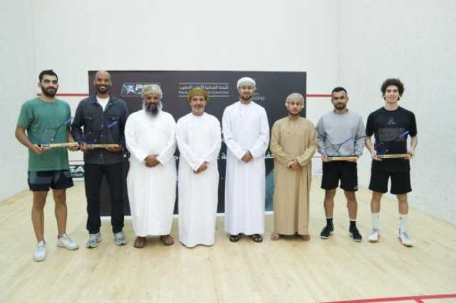 لاعب إيراني يتوج بالمركز الأول في بطولة عمان المفتوحة للإسكواش