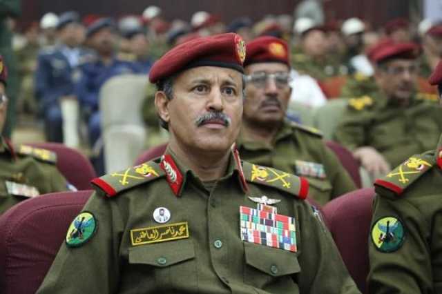 وزير الدفاع اليمني: كل سفن العالم آمنة في 'باب المندب' عدا المتوجهة لإسرائيل